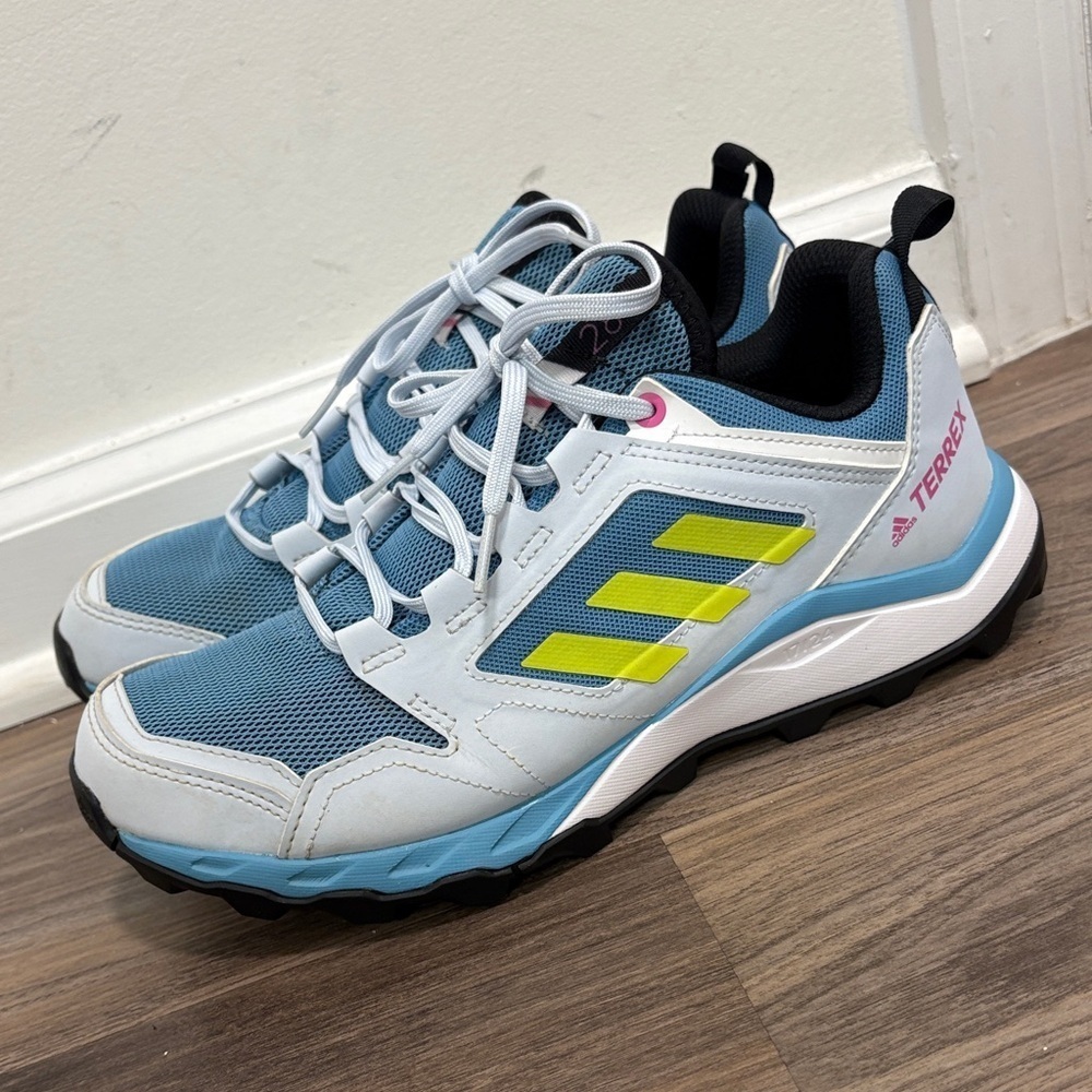 Adidas Women’s Sneakers in Blue and Neon Yellow